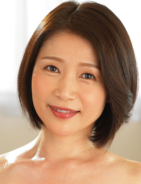 友田真希