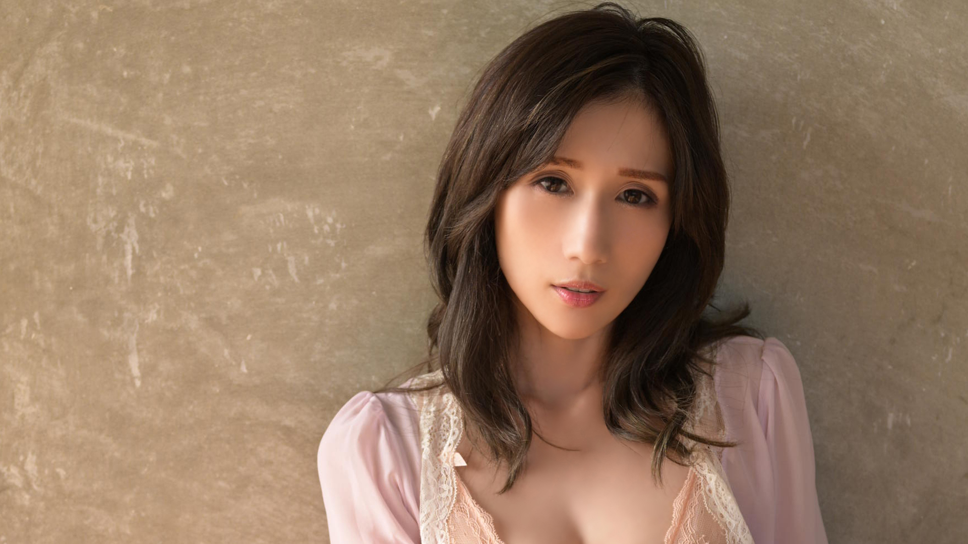 JULIAの顔写真。C-more公式プロフィールより